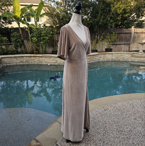 BALTICBORN velvet wrap Deep V Neck Velvet Prom Dress Short Sleeves Long Brides M - Picture 7 of 16